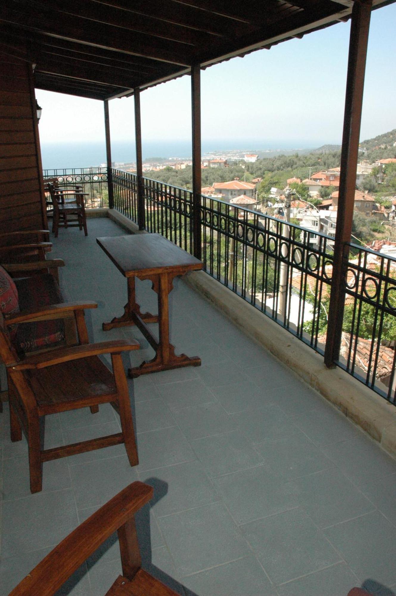 Altin Cesmeli Konak Altinoluk Exterior photo