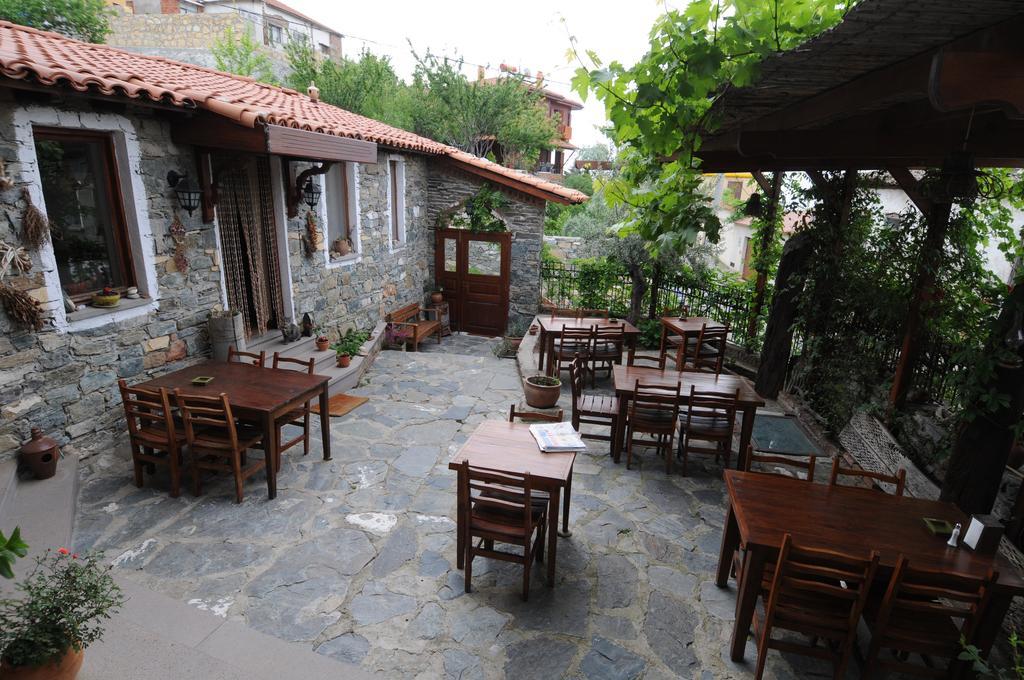 Altin Cesmeli Konak Altinoluk Exterior photo